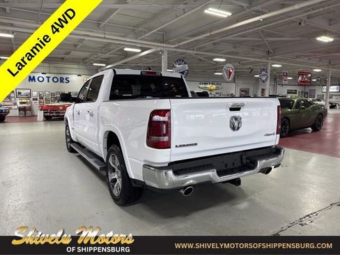 Used 2022 RAM 1500 Laramie AWD/4WD image 3