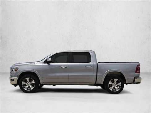 Used 2019 RAM 1500 Laramie AWD/4WD image 8