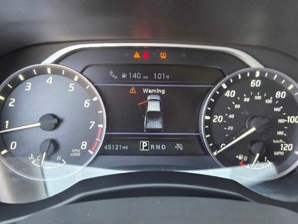 Used 2025 Nissan Frontier SV RWD image 6