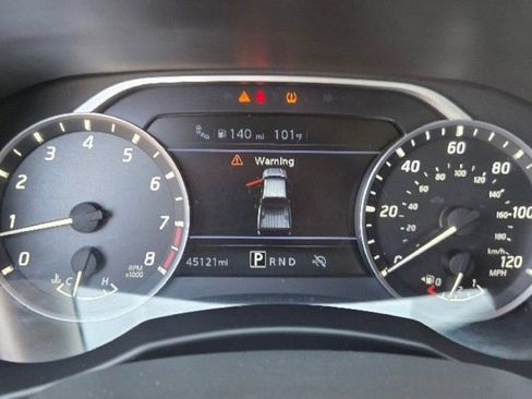 Used 2025 Nissan Frontier SV RWD image 6