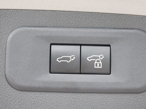 Used 2025 Lexus NX 250 FWD w/ Accessory Package (K3) image 9