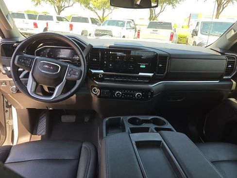 Used 2025 GMC Sierra 1500 SLT RWD image 19