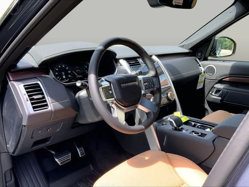 New 2026 Land Rover Discovery Dynamic SE AWD/4WD image 8