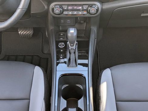 Used 2022 Nissan Kicks SR w/ Premium Package image 17