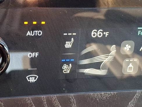 Certified 2026 Genesis GV80 3.5T Prestige AWD/4WD image 22