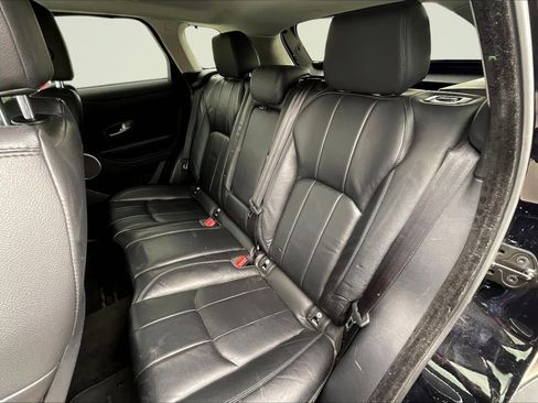 Used 2017 Land Rover Range Rover Evoque SE image 25