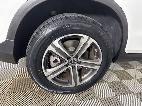 Used 2021 Mercedes-Benz GLC 300 4MATIC image 35