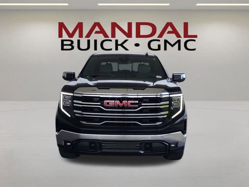 Used 2023 GMC Sierra 1500 SLT w/ SLT Premium Package AWD/4WD image 2