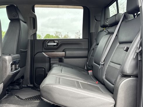 Used 2022 GMC Sierra 2500 Denali w/ Denali Ultimate Package AWD/4WD image 32