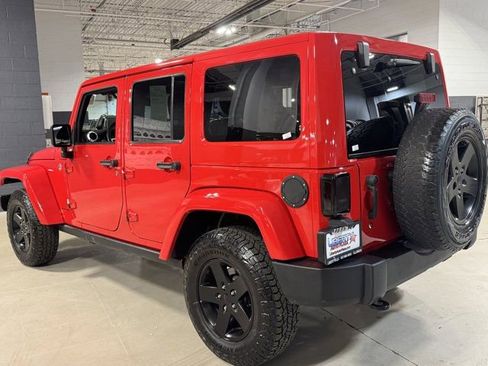 Used 2015 Jeep Wrangler Unlimited Sahara AWD/4WD image 20