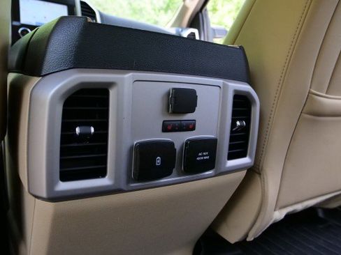 Used 2021 Ford F250 Lariat w/ Lariat Ultimate Package image 30