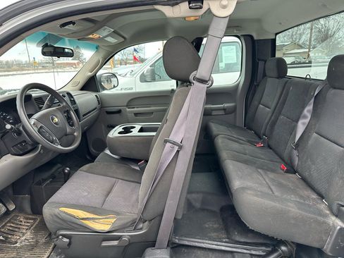 Used 2011 Chevrolet Silverado 1500 W/T AWD/4WD image 9