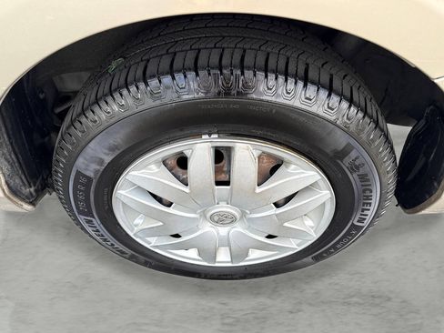 Used 2008 Toyota Sienna LE FWD image 25