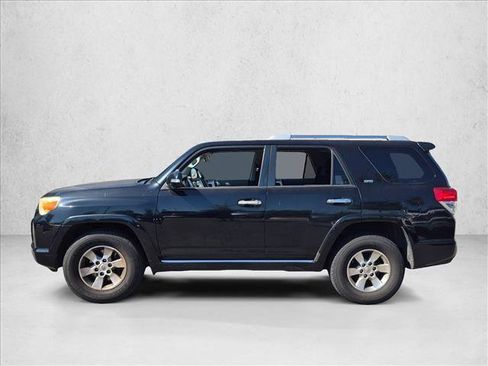 Used 2013 Toyota 4Runner SR5 w/ Convenience Pkg RWD image 4