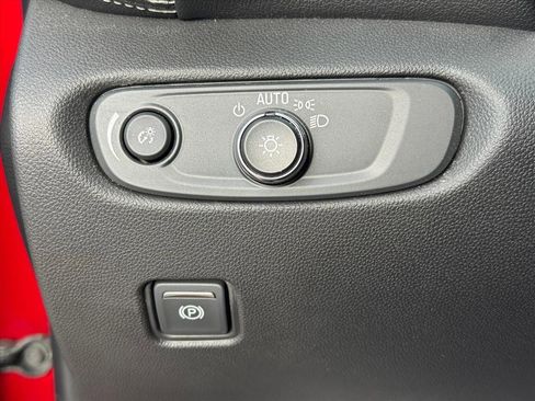 Used 2023 Chevrolet Blazer LT w/ Midnight/Sport Edition image 21