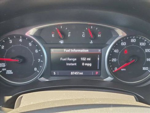 Used 2021 GMC Terrain SLT w/ Infotainment Package II FWD image 11