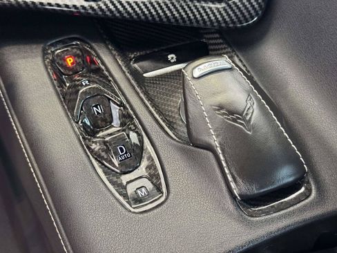 Used 2021 Chevrolet Corvette Stingray Coupe w/ Z51 Performance Package RWD image 5