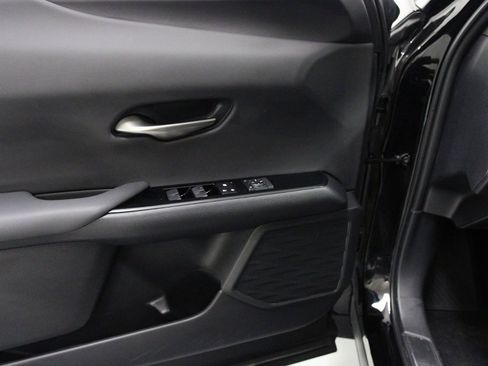 Used 2020 Lexus UX 250h F Sport image 22