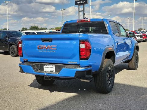 New 2026 GMC Canyon Elevation w/ Convenience Package RWD image 10