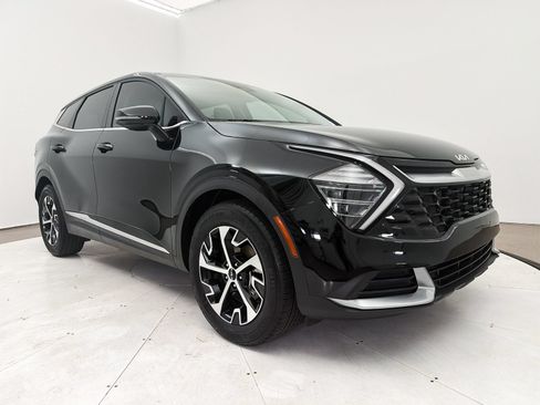 Certified 2025 Kia Sportage EX FWD image 11