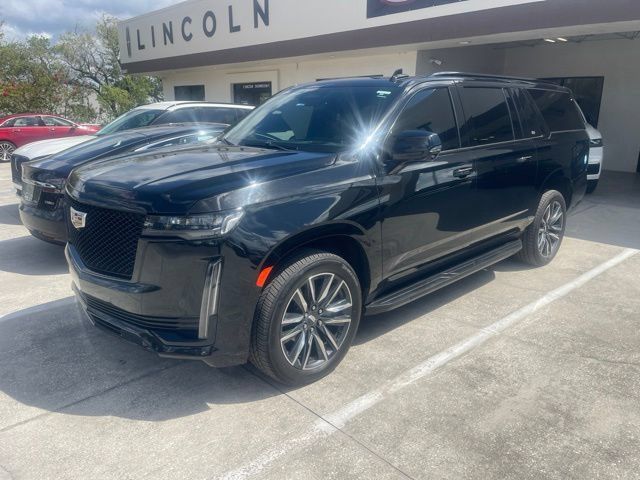 Used 2022 Cadillac Escalade ESV Sport RWD image 1