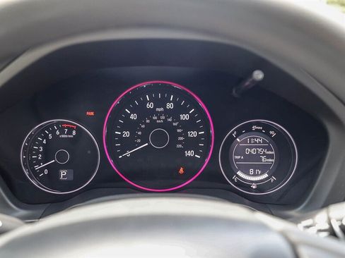 Used 2017 Honda HR-V EX image 29