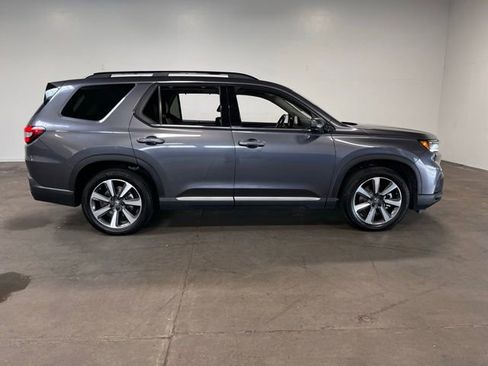 Used 2024 Honda Pilot Elite image 2
