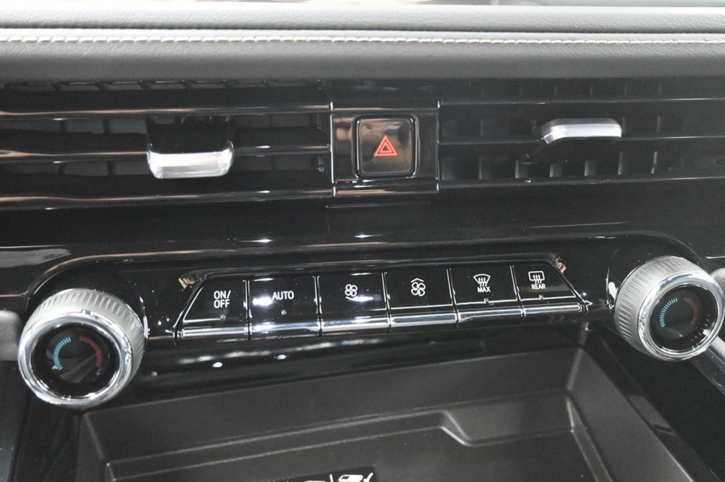 New 2025 Chevrolet Tahoe Premier AWD/4WD image 25