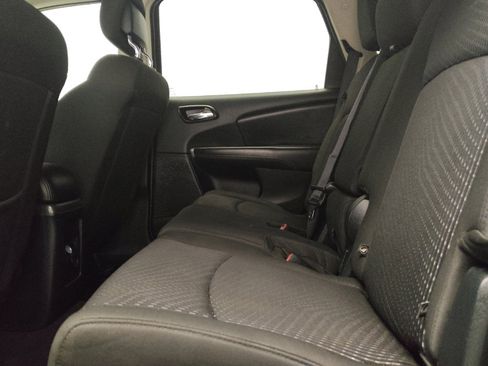 Used 2017 Dodge Journey SXT FWD image 18