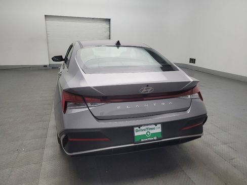 Used 2025 Hyundai Elantra SEL FWD image 6