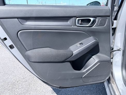 Used 2023 Honda Civic Sport image 28