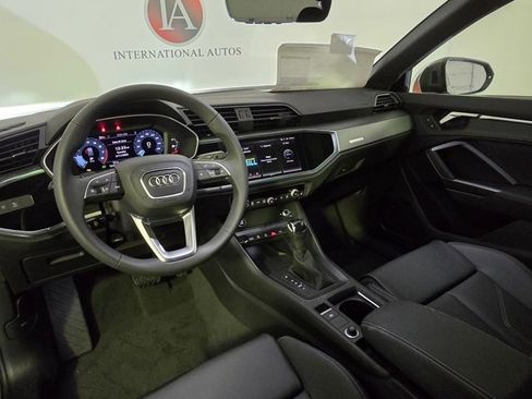 New 2025 Audi Q3 2.0T Premium image 13