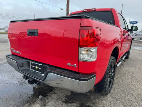 Used 2012 Toyota Tundra 4x4 CrewMax image 12