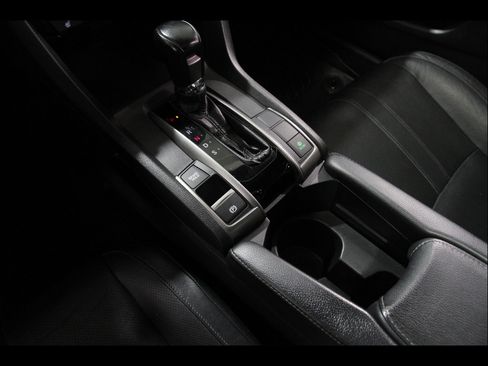 Used 2018 Honda Civic Sport Touring image 17