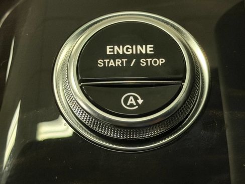 Certified 2026 Mercedes-Benz S 500 4MATIC image 32