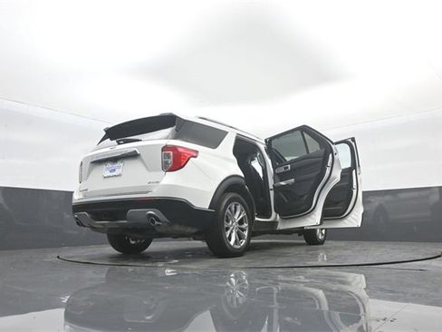 Certified 2023 Ford Explorer Limited w/ Equipment Group 301A image 44
