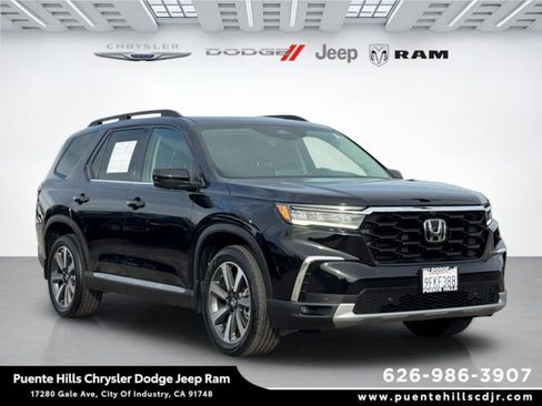 Used 2023 Honda Pilot Elite image 1