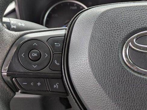 Used 2019 Toyota RAV4 LE w/ Carpet Mat Package AWD/4WD image 10