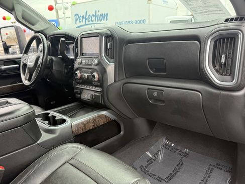Used 2020 GMC Sierra 2500 Denali w/ Denali Ultimate Package image 29