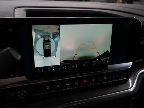 Used 2024 Chevrolet Silverado 3500 High Country w/ High Country Premium Package image 20