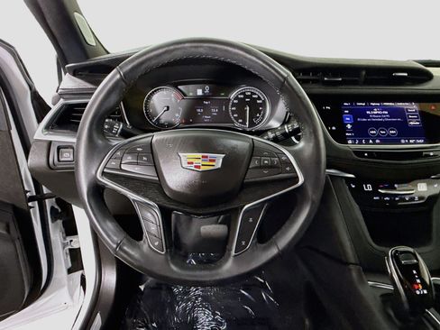 Used 2024 Cadillac XT5 Premium Luxury FWD image 13