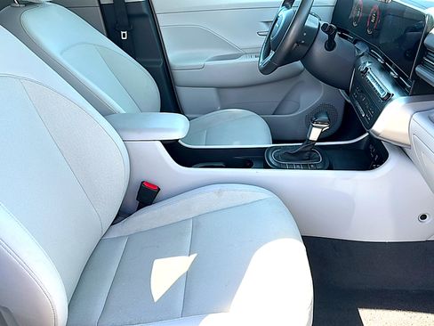 Used 2024 Hyundai Kona SEL image 23