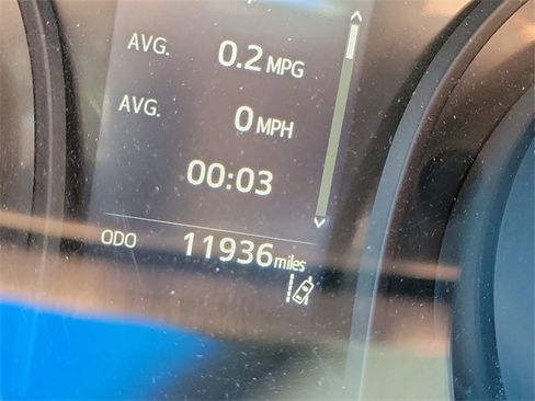 Used 2018 Toyota Camry LE image 10