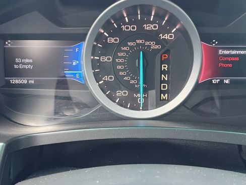 Used 2015 Ford Explorer XLT w/ Equipment Group 202B AWD/4WD image 6