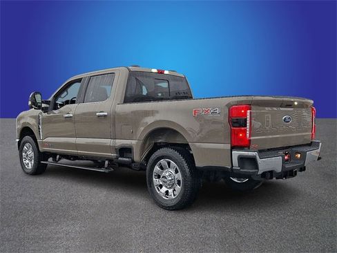 New 2026 Ford F250 Lariat w/ Lariat Ultimate Package image 4