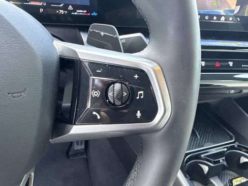 Certified 2025 BMW 530i w/ M Sport Package image 28