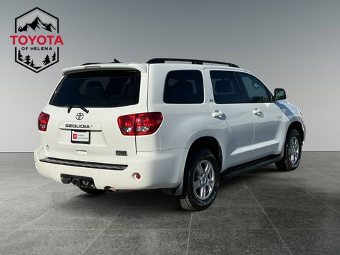 Used 2017 Toyota Sequoia SR5 w/ Premium Package AWD/4WD image 5