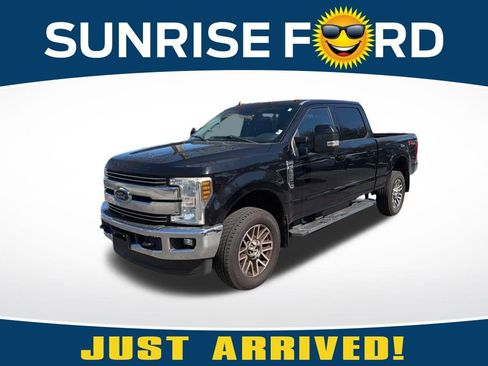 Used 2019 Ford F250 Lariat w/ Lariat Value Package image 1
