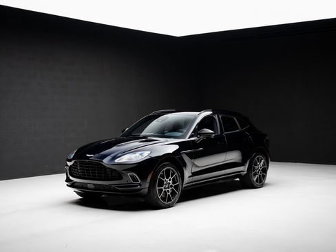 Used 2021 Aston Martin DBX AWD/4WD image 4