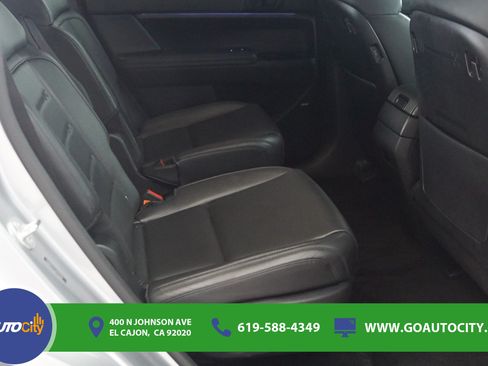 Used 2024 Hyundai Santa Fe Calligraphy AWD/4WD image 13